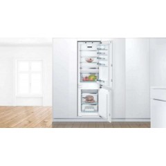 Bosch KIN86AFF0 Εντοιχιζόμενος Ψυγειοκαταψύκτης 254lt NoFrost Υ177.2xΠ55.8xΒ54.5εκ. Bosch KIN86AFF0 Εντοιχιζόμενος Ψυγειοκαταψύκτης 254lt NoFrost Υ177.2xΠ55.8xΒ54.5εκ.